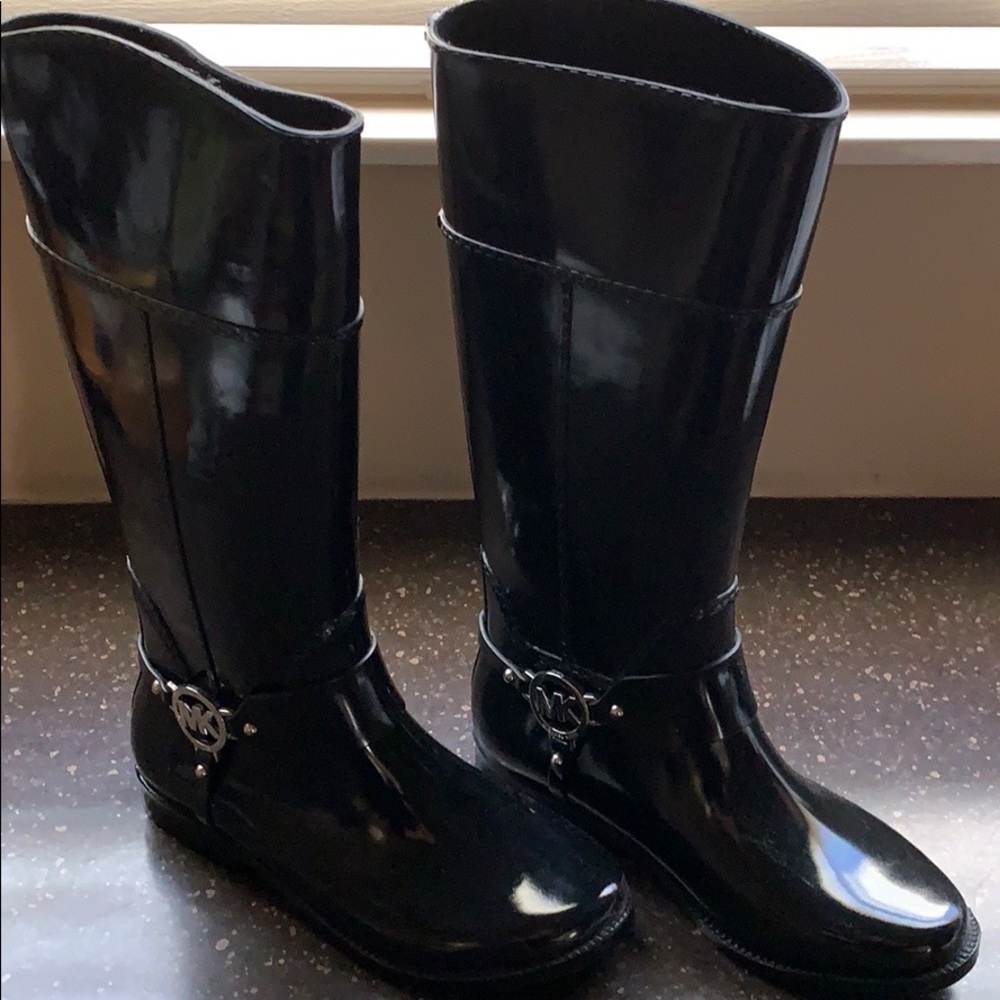 Authentic Michael Kors Rain Boots, size 9(US)